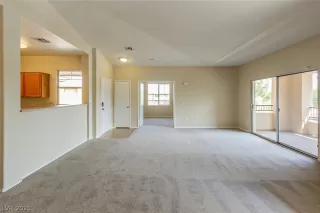 Photo #4: 2332558 Listing 