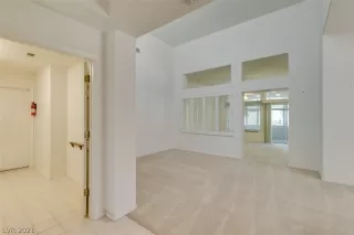 Photo #4: 2332596 Listing 