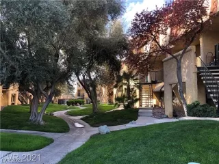 Photo #1: 2332666 Listing