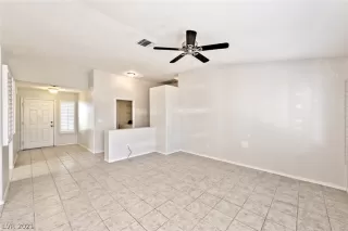 Photo #1: 2332673 Listing