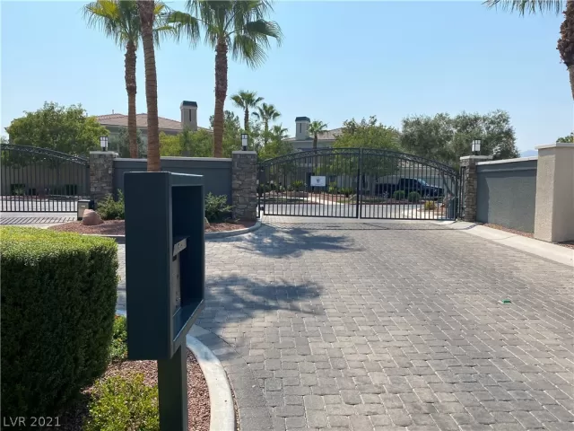 MLS: 2332706 Condo For Sale