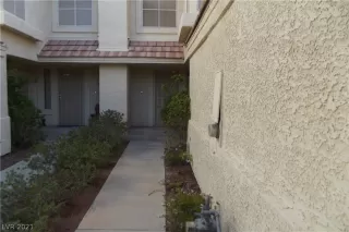 Photo #1: 2332749 Listing 