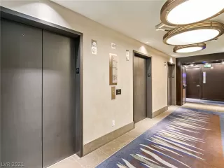 Photo #3: 2332750 Listing