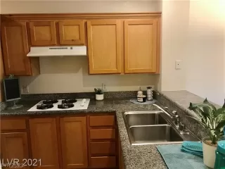 Photo #5: 2332755 Listing 