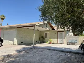 Photo #1: 2332762 Listing