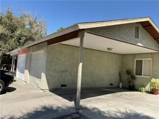 Photo #3: 2332762 Listing