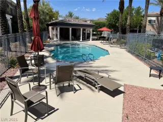 Photo #5: 2332784 Listing