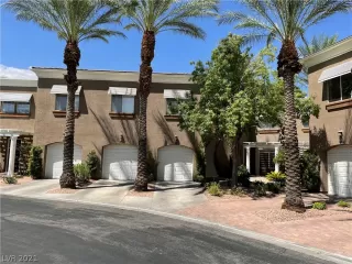 Photo #6: 2332784 Listing