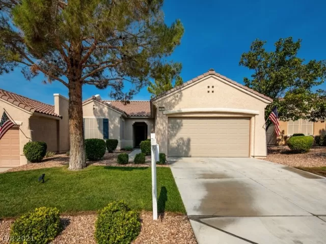 MLS: 2332808 Condo For Sale