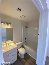 Photo #6: 2332854 Listing 