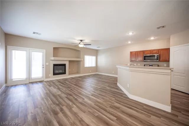 MLS: 2332869 Condo For Sale