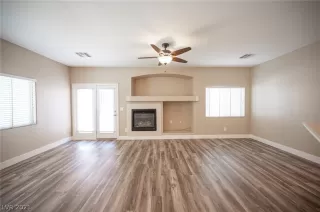 Photo #4: 2332869 Listing 