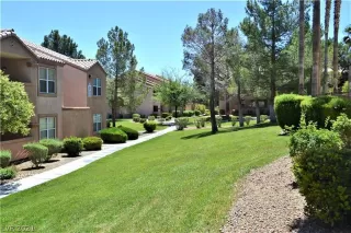 Photo #1: 2332872 Listing 