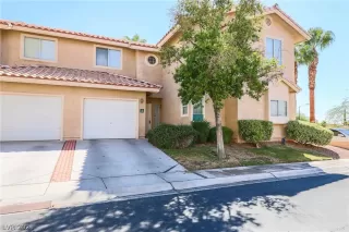 Photo #2: 2332883 Listing 