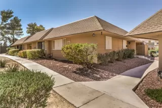 Photo #1: 2332915 Listing