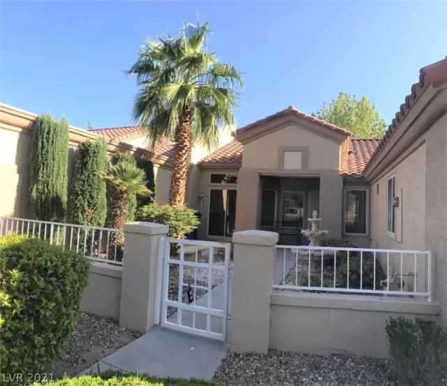 MLS: 2332925 Condo For Sale