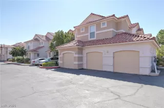 Photo #1: 2332933 Listing 