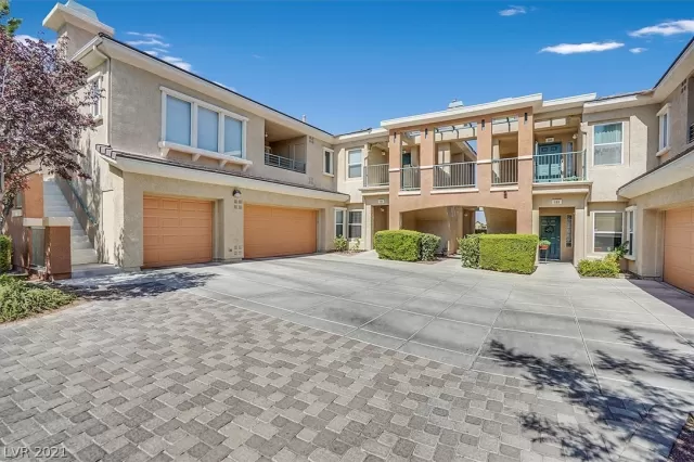 MLS: 2332934 Condo For Sale