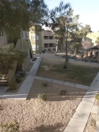 Photo #1: 2332941 Listing 