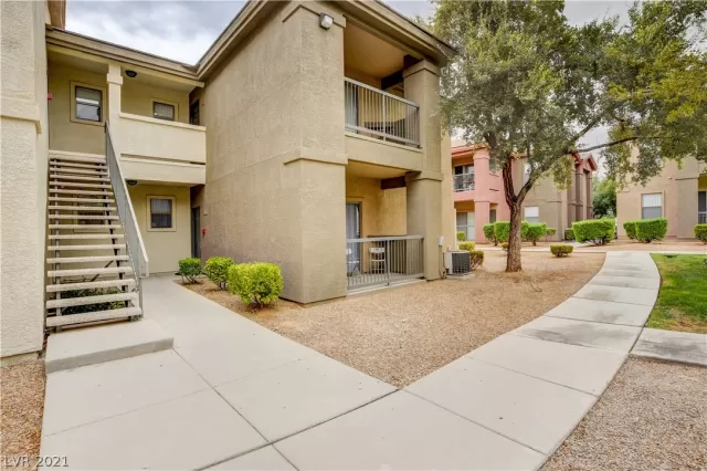 MLS: 2332942 Condo For Sale