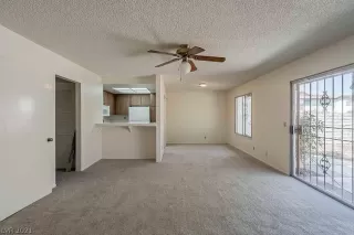 Photo #6: 2332976 Listing