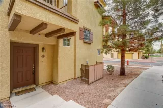 Photo #2: 2332982 Listing 