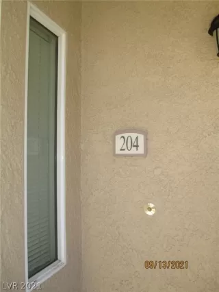 Photo #2: 2333010 Listing