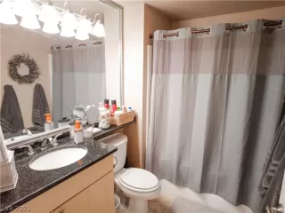 Photo #1: 2333090 Listing