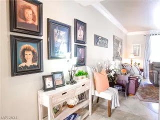 Photo #5: 2333090 Listing