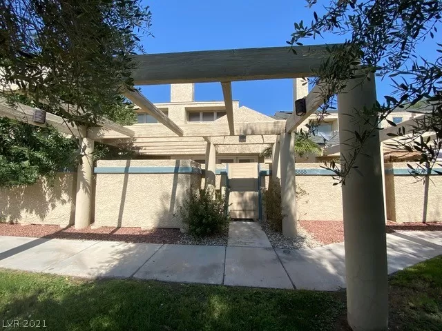 MLS: 2333131 Condo For Sale