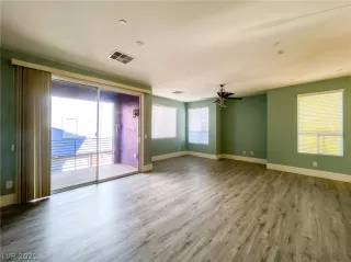 Photo #1: 2333152 Listing 