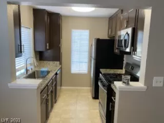 Photo #3: 2333176 Listing 