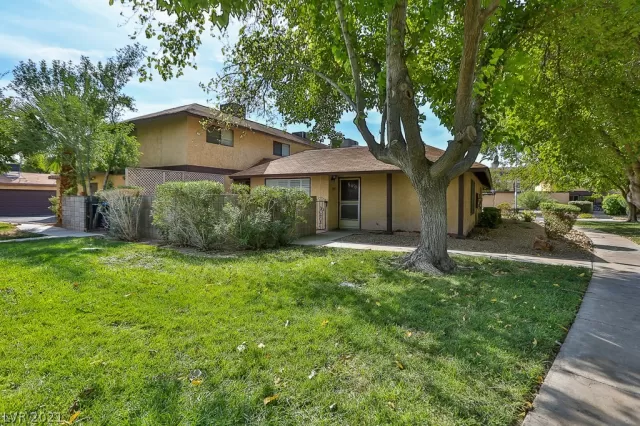 MLS: 2333201 Condo For Sale