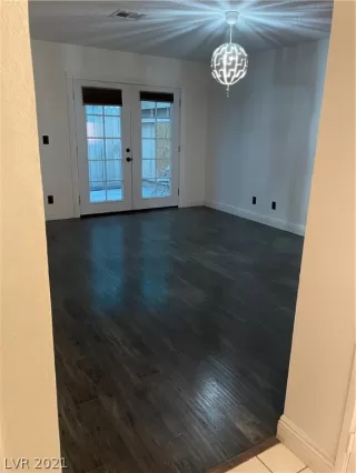 Photo #3: 2333223 Listing 