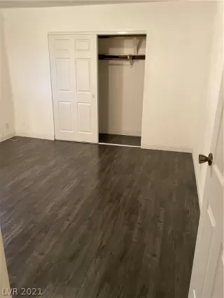 Photo #5: 2333223 Listing 