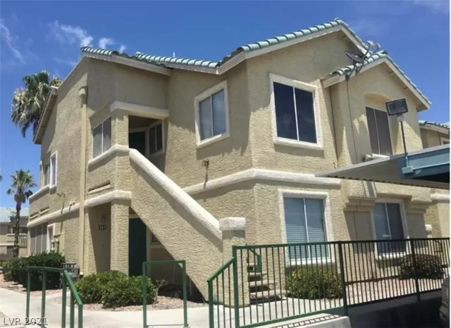 MLS: 2333236 Condo For Sale