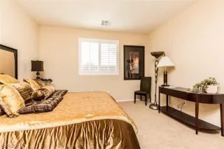 Photo #4: 2333241 Listing 