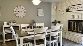 Photo #3: 2333267 Listing