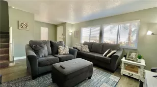 Photo #4: 2333267 Listing