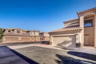 Photo #2: 2333278 Listing 