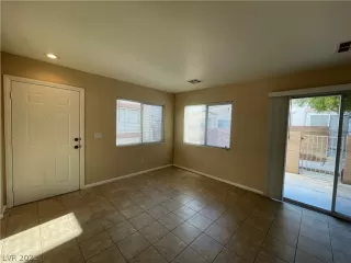 Photo #1: 2333362 Listing