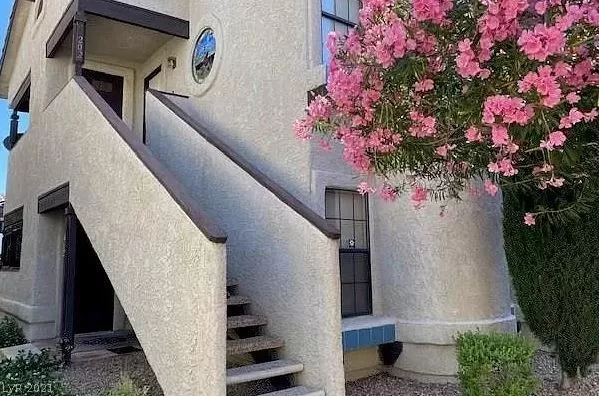 MLS: 2333375 Condo For Sale