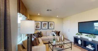 Photo #3: 2333376 Listing