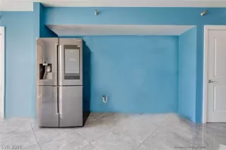 Photo #6: 2333402 Listing 