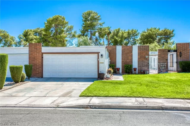 MLS: 2333434 Condo For Sale