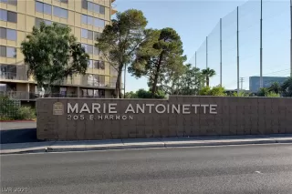 Photo #1: 2333497 Listing