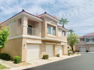 Photo #1: 2333499 Listing 