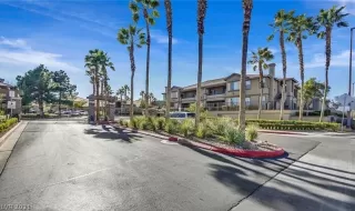 Photo #1: 2333511 Listing 