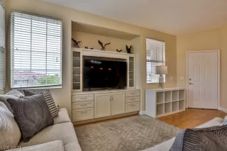 Photo #5: 2333511 Listing 