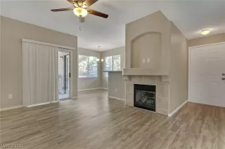 Photo #2: 2333521 Listing